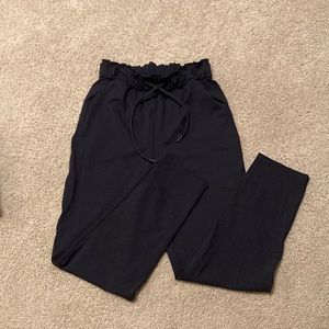 Lululemon stretch trousers cropped length